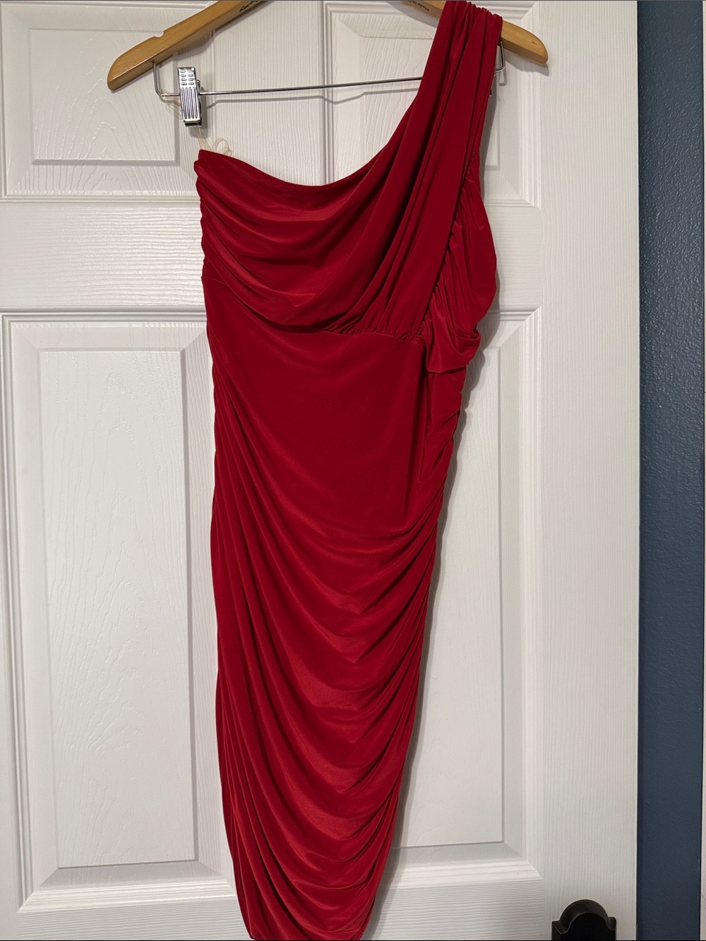 Emerald Sundae One-Shoulder Ruched Red Cocktail Dress